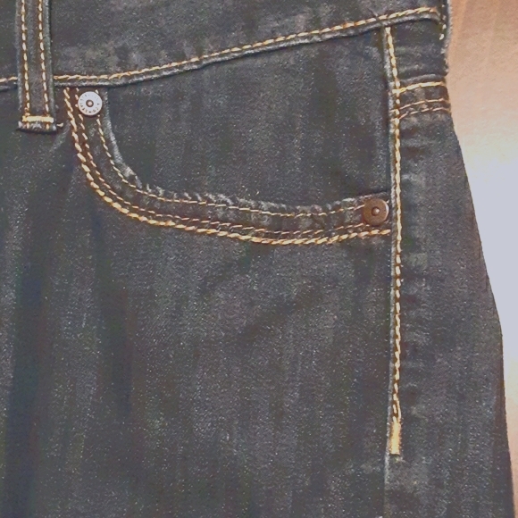 Levi's R ladies stretch Jean's, low waist.Like New - Picture 6 of 8
